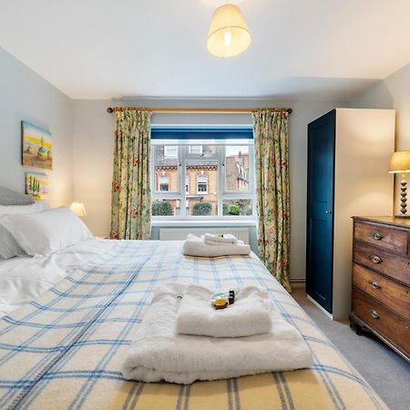 ロンドンBright & Cosy Gem ~ Battersea Park View ~ King Bedアパートメント エクステリア 写真
