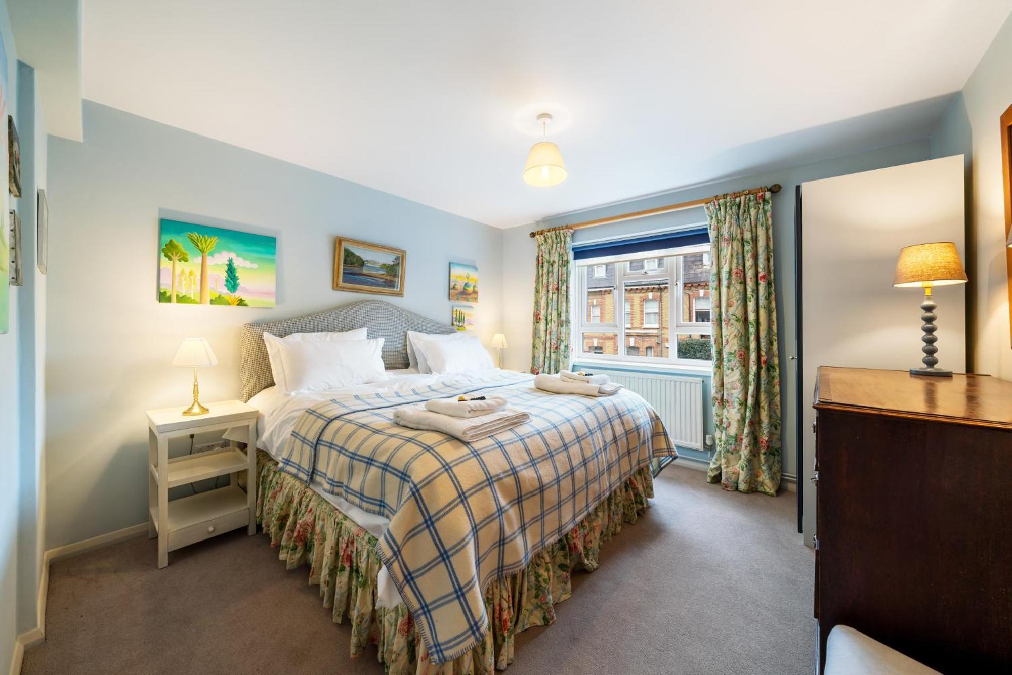 ロンドンBright & Cosy Gem ~ Battersea Park View ~ King Bedアパートメント エクステリア 写真